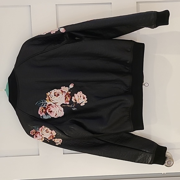 Joe's Leather look Jacket - Picture 7 of 8